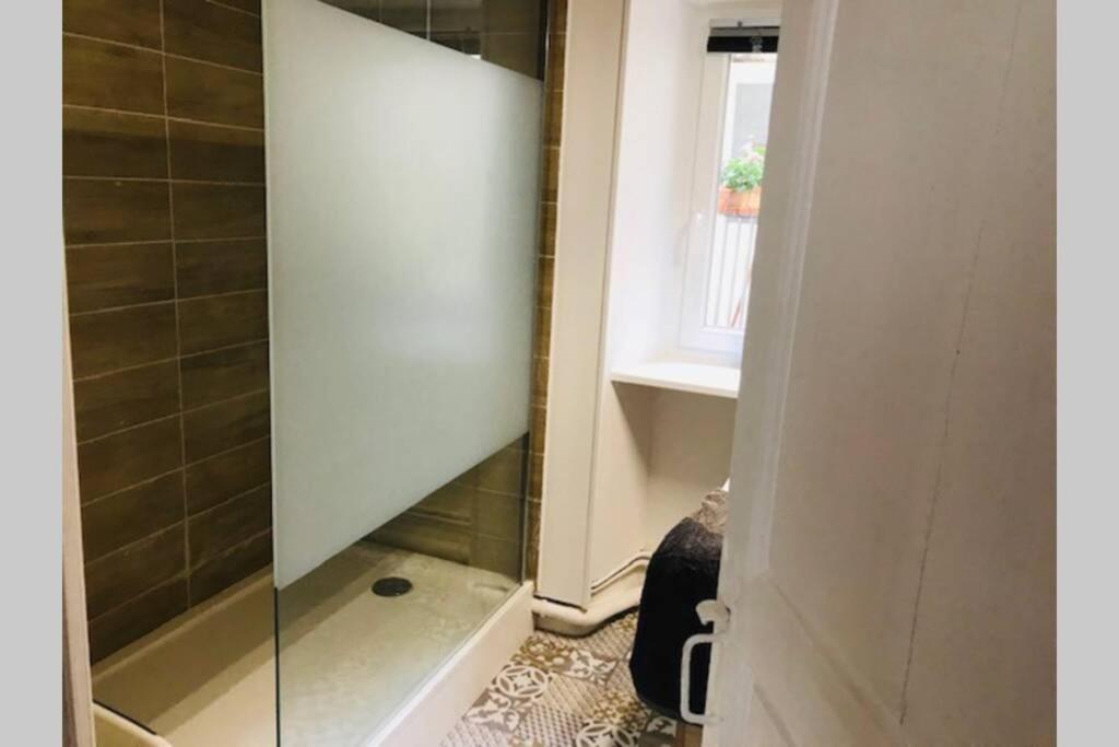 Au Coeur Du Vieux Bayeux, Logement De Charme Appartement Buitenkant foto
